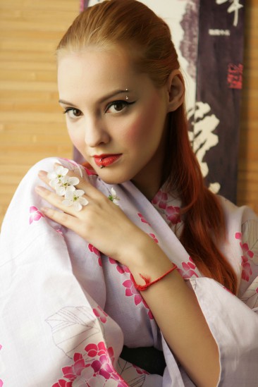 Kira W
