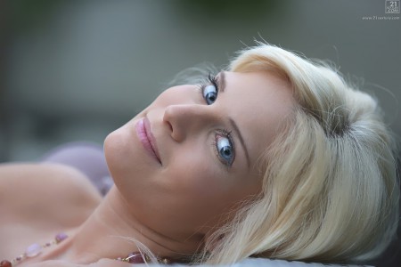 Candee Licious