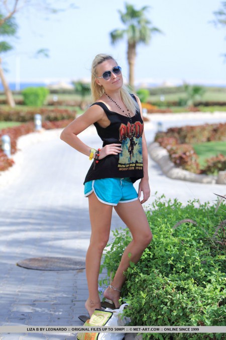 Liza B