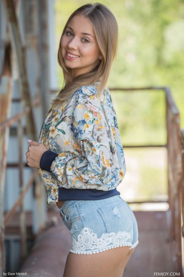 Linda A