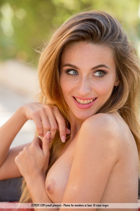 Cara Mell