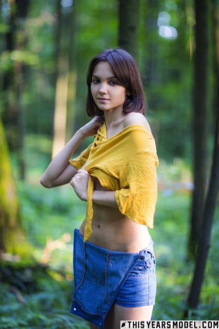 Lara Maiser Голые Русские Леса