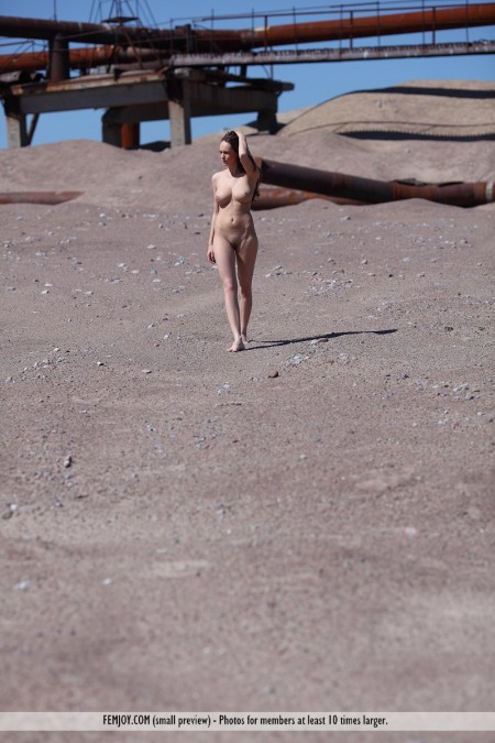 Milana F