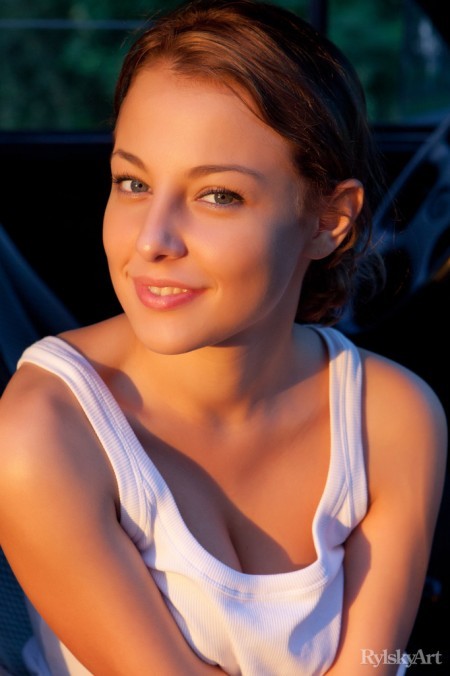 Nikia A Свет Солнца