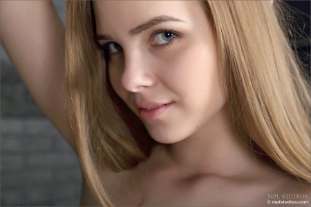 Carolina Sampaio Мадемуазель блю