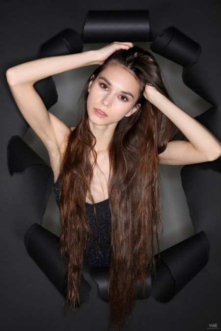 Leona Mia