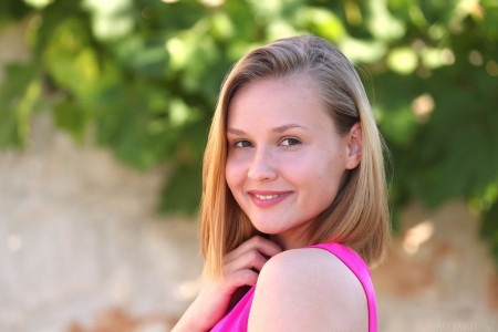 Lucretia K Летняя Улыбка