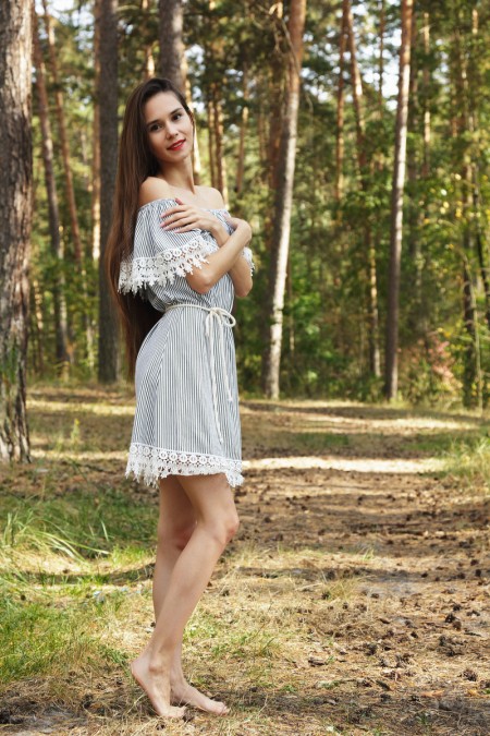 Leona Mia
