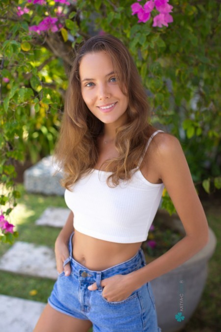 Katya Clover