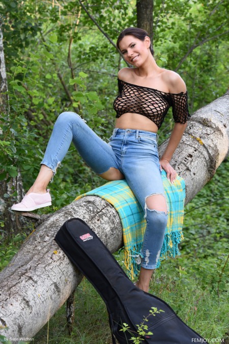 Suzanna A