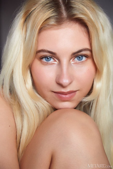 Lilly Bella Платиновое Наслаждение