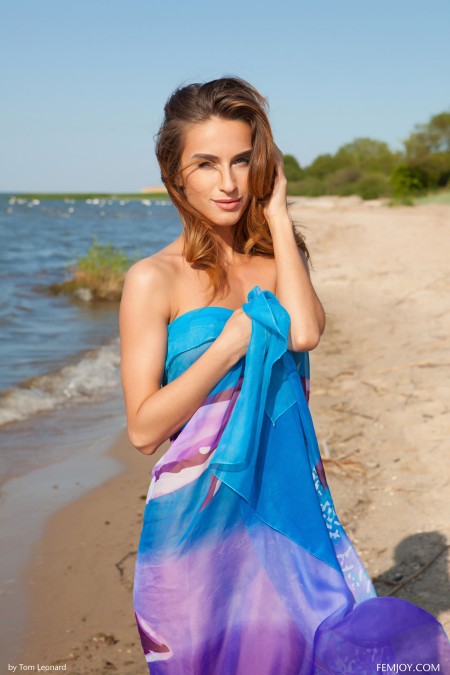Rena A Солёная кожа