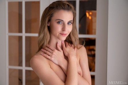 Liana Luck Представляя