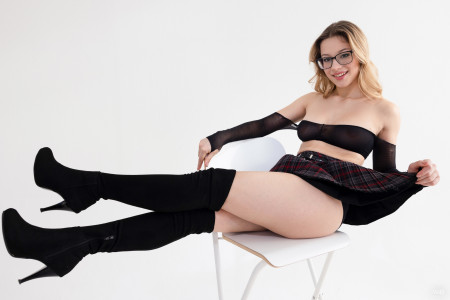 Katarina Meis Приличная