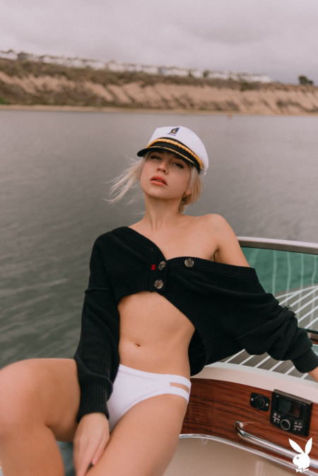 Lennon Elizabeth Морячка