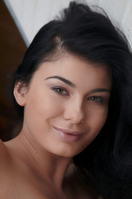 Lucy Li ~ Hiraca