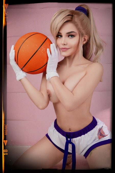 Kalinka Fox Косплей Лолы Банни