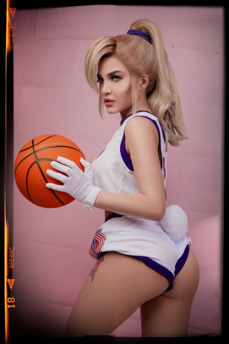Kalinka Fox Косплей Лолы Банни