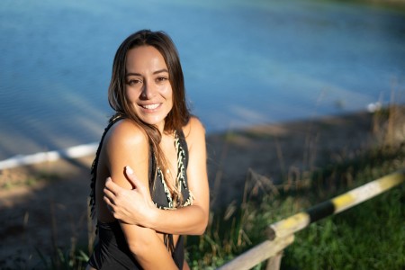 Dominika C В Бикини Наслаждаясь Солнцем