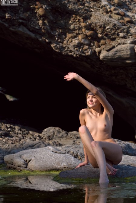 Yuliya C Между Двумя Водами