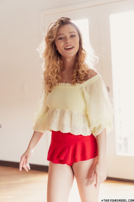Alice Antoinette Долой Её Блузку