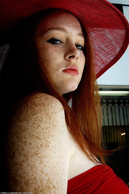 Suzanna B